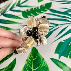 Vintage Seashell Flower Cuff Bracelet